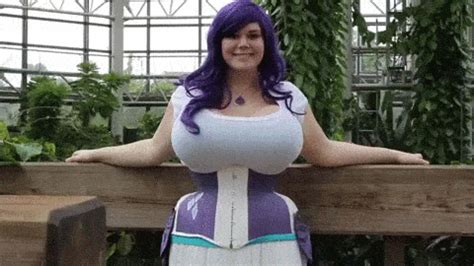 dicke titten gif|Big Tits GIF: 60+ Hottest Big Boobs Gifs on the Internet